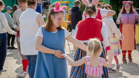 M.Niinemets sealapse rollis